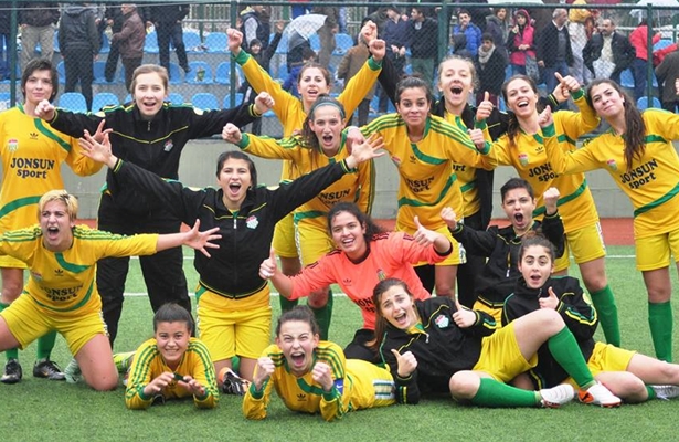 Şampiyon
